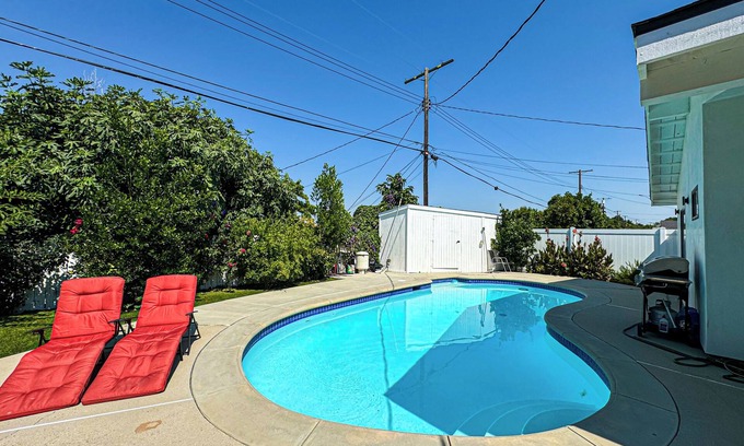 Woodland Hills House | Spacious 3BR Retreat with Private Pool - FRHH