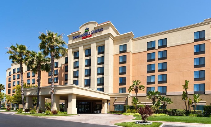 Hawthorne Hotel | SpringHill Suites Los Angeles LAX/Manhattan Beach