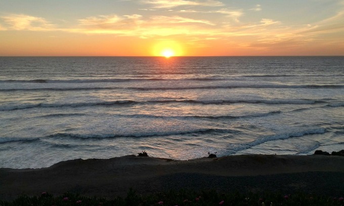 Del Mar House | Stay and play in the Village by the Sea!