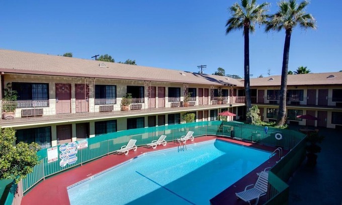 Studio City Hotel | Studio City Courtyard Hotel