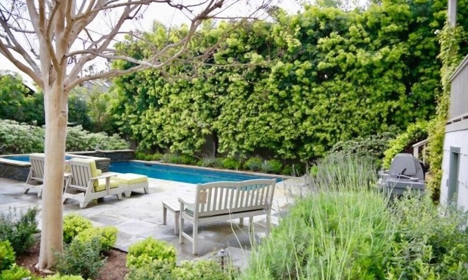Los Feliz House | Stunning home with pool and spa In Los Feliz – Close to Hollywood.