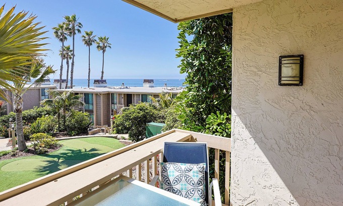 Townsite Condo | Stunning Ocean, Pool, and Garden views from Beautifully Appointed Unit!