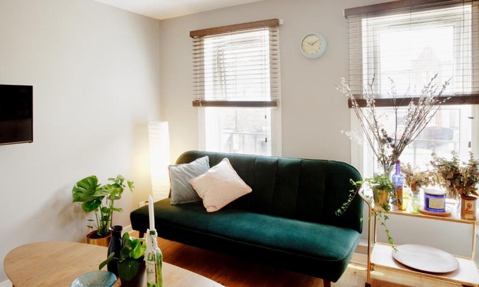 Hackney Apartment | Stylish & cosy modern flat on Broadway Market