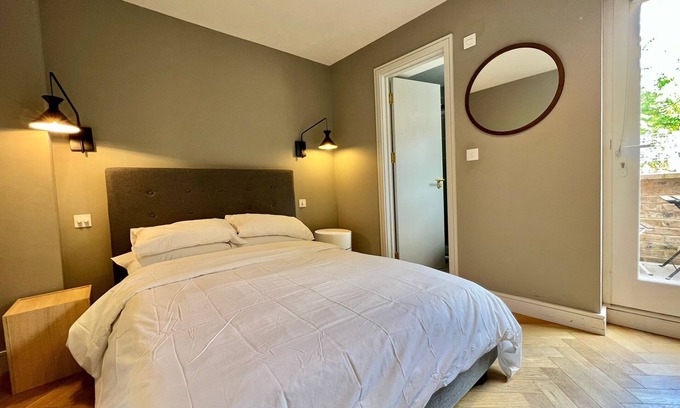 Kilburn Apartment | Stylish designer 1 bedroom apartment