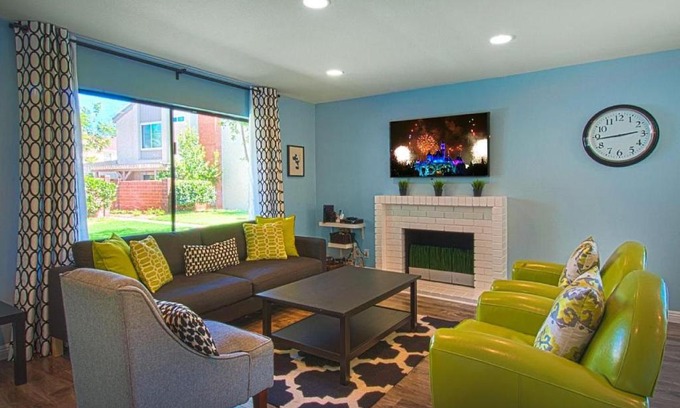 Anaheim Resort House | Suite Escapes 2