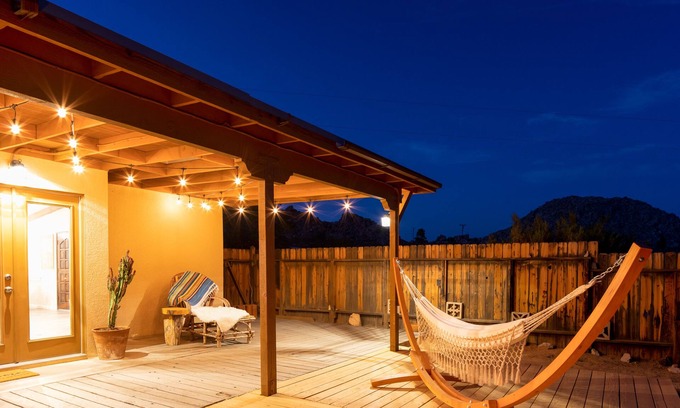 Monument Manor House | π΅ Sukha Life Retreat - Beautiful Views, Close to JTNP Entrance w/Hot Tub π΅