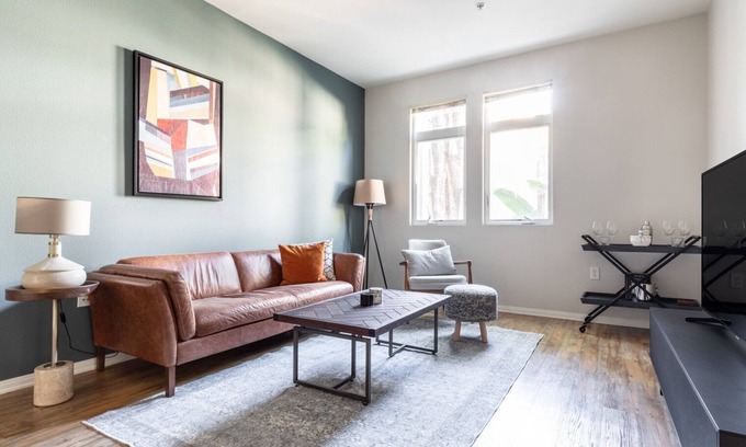 Los Angeles Apartment | Sunny Playa Del Rey 1BR w/Balcony, Pool, Gym + Sky lounge by Blueground