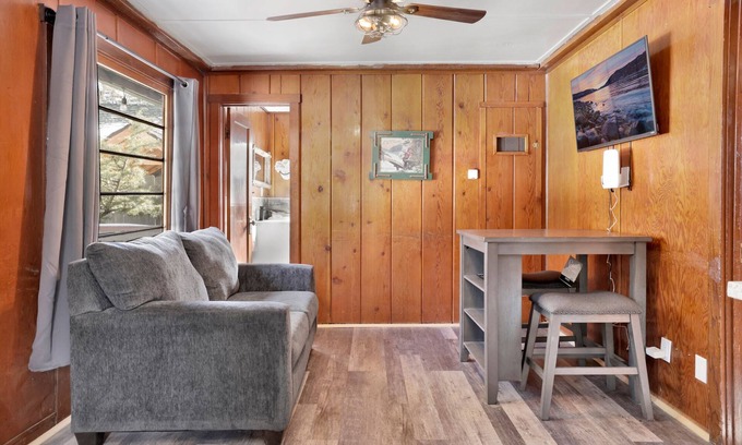 Big Bear Lake Cabin | Sunset Lakeside Couples Cottage at Big Bear Lake