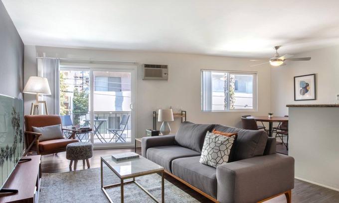 Westwood Apartment | Swanky Westwood 1BR with Rooftop, in central location by Blueground