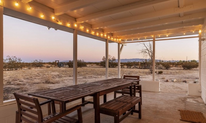 Twentynine Palms House | π΅ That Desert House - Hot Tub, lots of Privacy, High Design & Incredible Desert Views! π΅