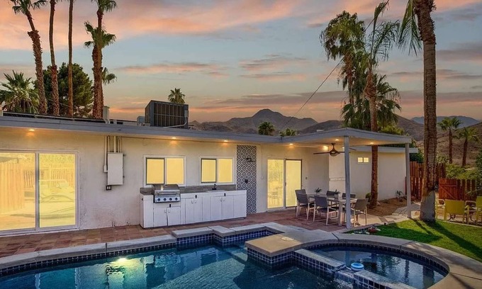Cathedral City Cove House | The Cove Modern Retreat - (Both House & Casita)