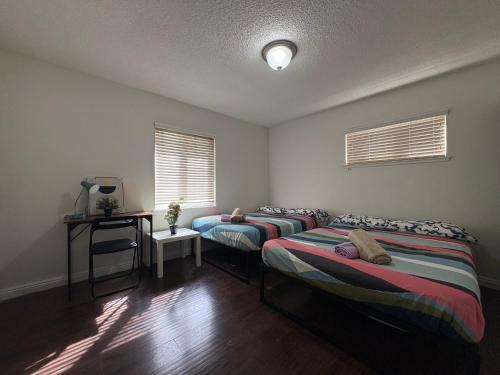 Fullerton Hostel | The Disney Hostel - West Fullerton