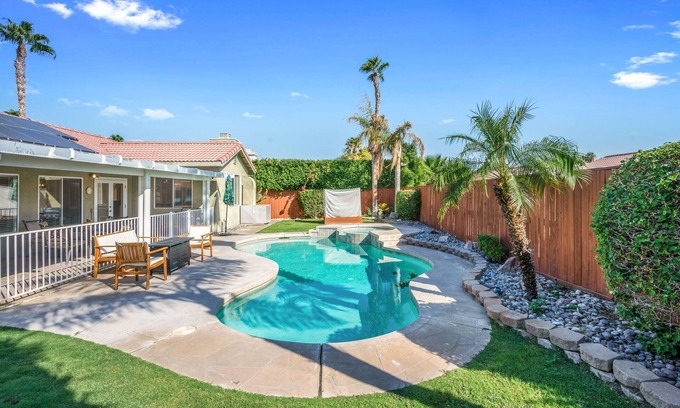 Palm Desert House | The Drexell- Newly Upgraded home w/pool, spa, firepit!