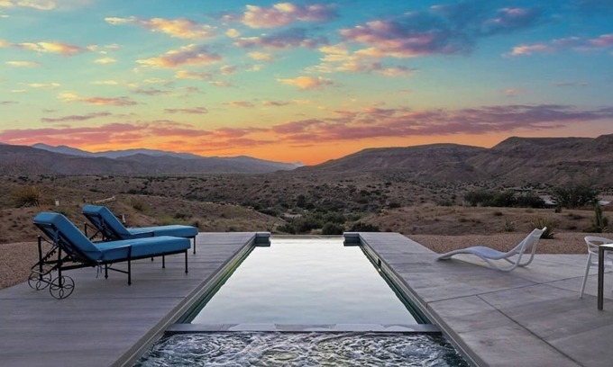 Pioneertown House | The Infinity House - POOL, SPA, SAUNA !