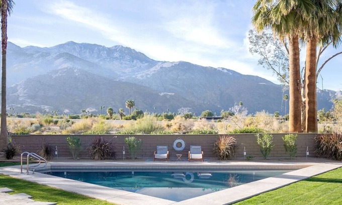 Araby Commons Villa | The Peach Residence
