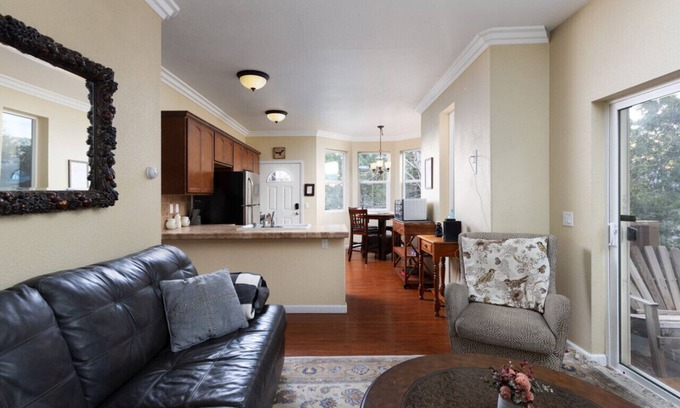 Crestline House | The Perch | Majestic Views | Lake | Vistas