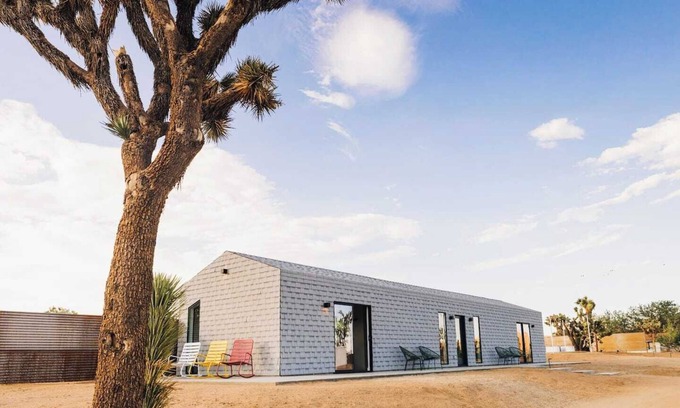 Pioneertown House | This listing is for the Casita only