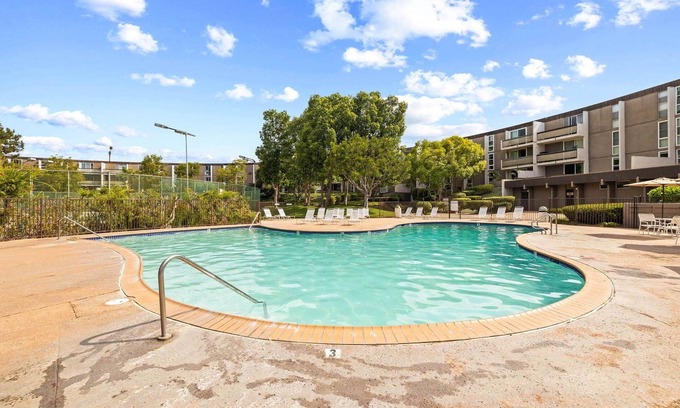 Point Loma Heights Condo | Top Floor | Resort Amenities | Rain Shower