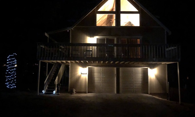 Woodlands Ski Chalet | Tranquility in East Big Bear Valley - just minutes from where you wanna go!