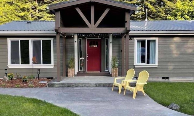 McKinleyville House | π² Ultimate Family Getaway! Bigfoots Hideaway in the Heart of the Redwoods!π²