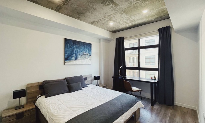 Downtown Apartment | Upscale 2BD Apartment close to Americana
