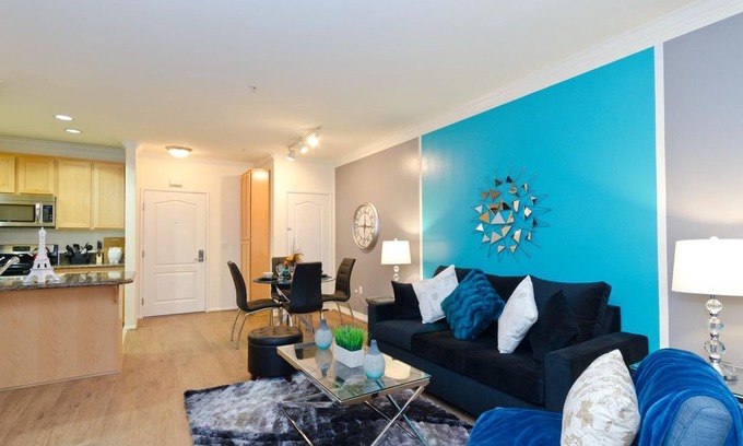 City West Apartment | URBAN DTLA PARADISE SUITE + 3 BEDS