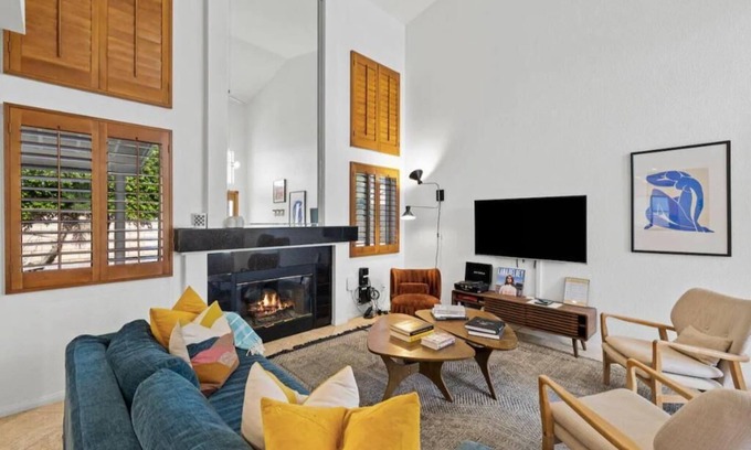 Los Angeles Apartment | Urban Haus Indio| Pool & Spa +Patio+ Fire Pit+ BBQ