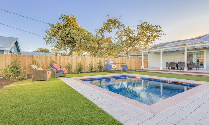 Anaheim Colony Historic District House | 154 m² House ∙ 4 bedrooms ∙ 10 guests