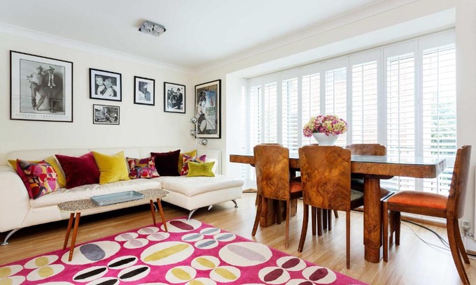 Sands End House | Veeve - Between Imperial Wharf and New Kings Road
