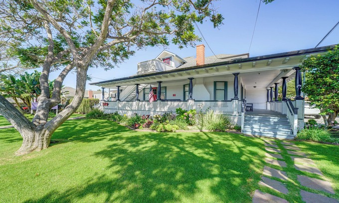 Carpinteria Apartment | Victorian Carpinteria Apartment < 1 Mi to Beach!