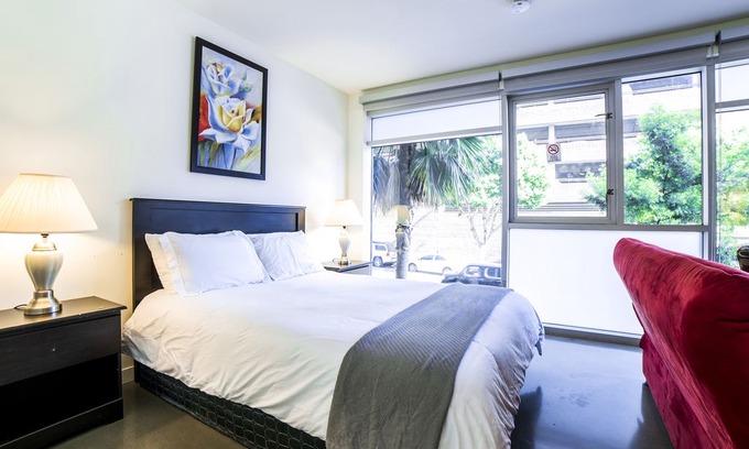 City West Apartment | Wilshire Dream Apartment