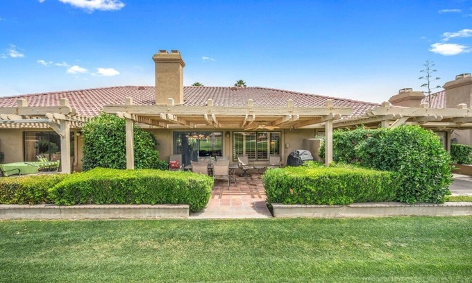Palm Desert Condo | Woodhaven Great Views on the Golf Course
