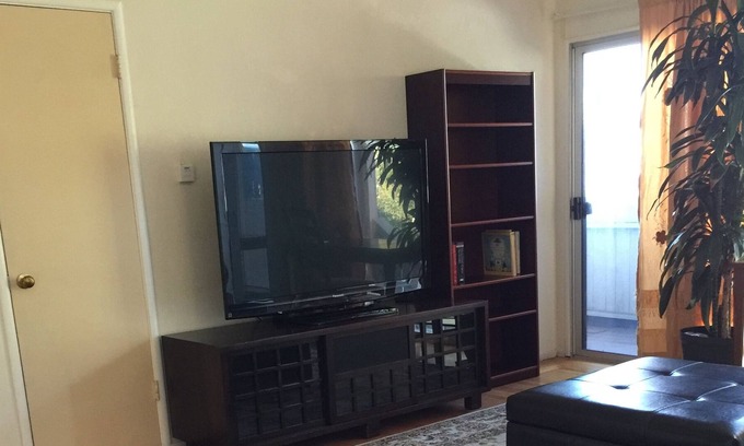Piedmont Avenue House | your 2 bedroom home while you travel