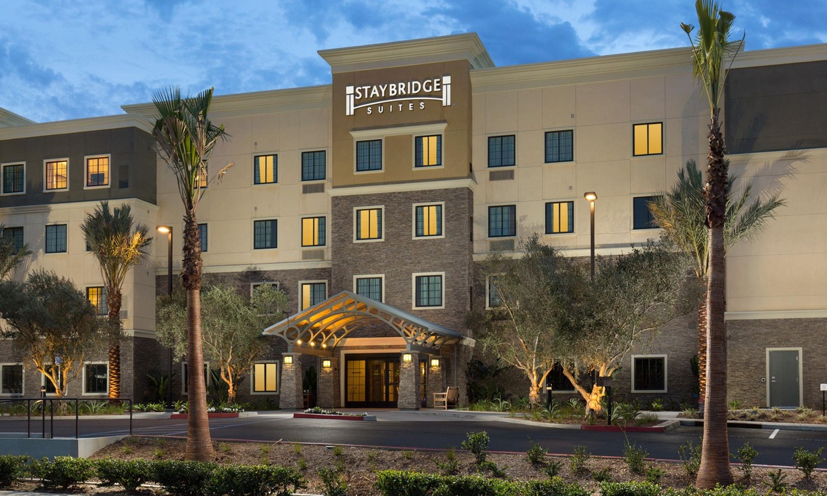 Corona Hotel | Staybridge Suites Corona South, an Ihg Hotel