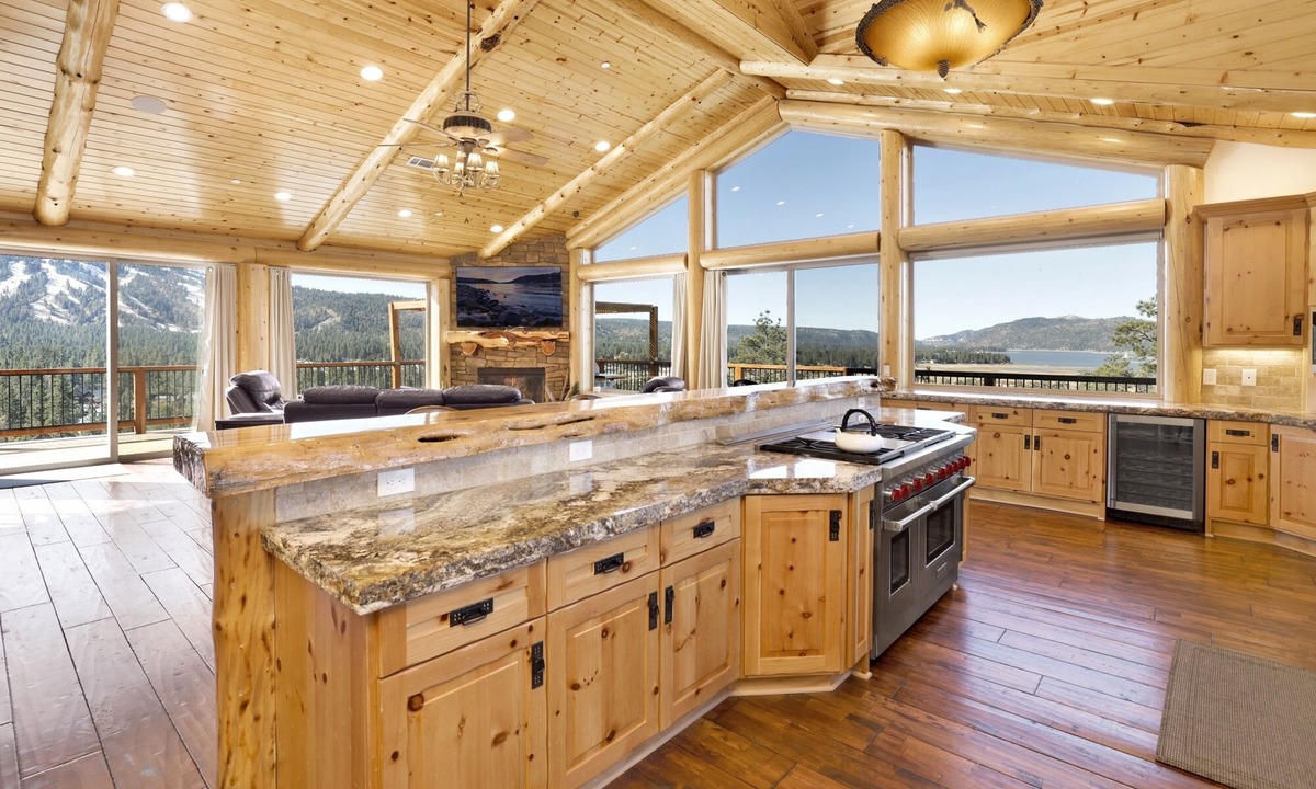 Castle Glen Estates Cabin | 2206-golden Oak Log Cabin 7 Bedroom Home by RedAwning