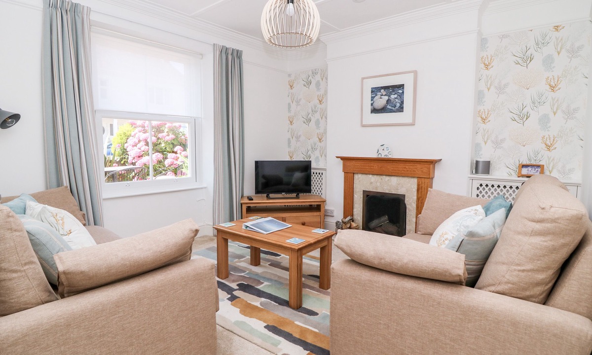 Chysauster Cottage | Mazey Cottage