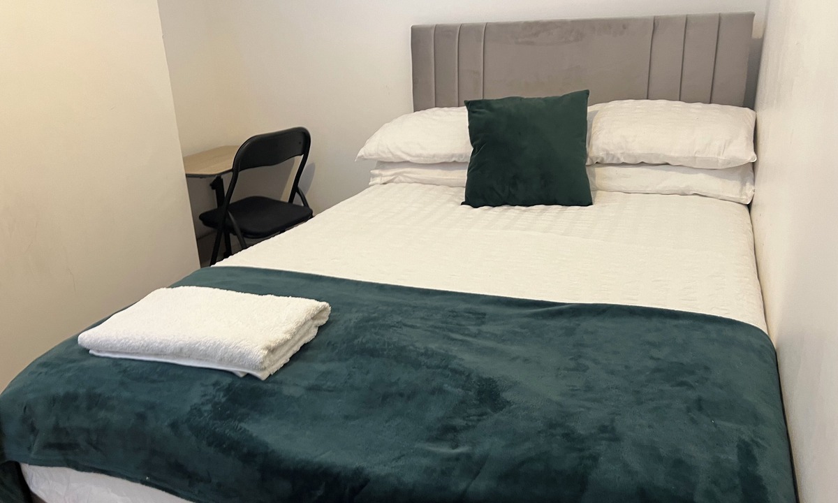 Southsea House | The Coral Guest House Fratton