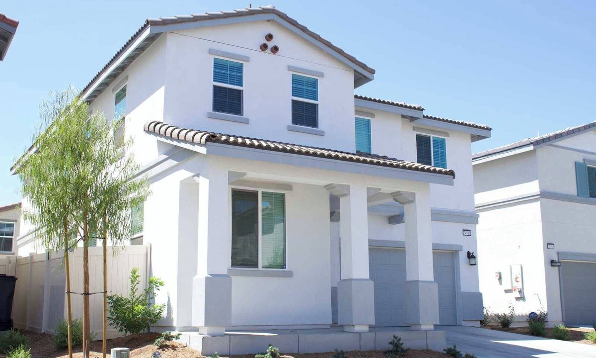 Moreno Valley House | Spacious 5B｜Gated Community｜ Perfect For Vacation&WFH&Insurance&Renovation#41535