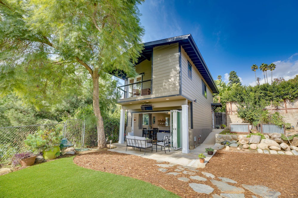 Los Angeles House | Newly Built Home w/ Patio: 5 Mi to Downtown LA!