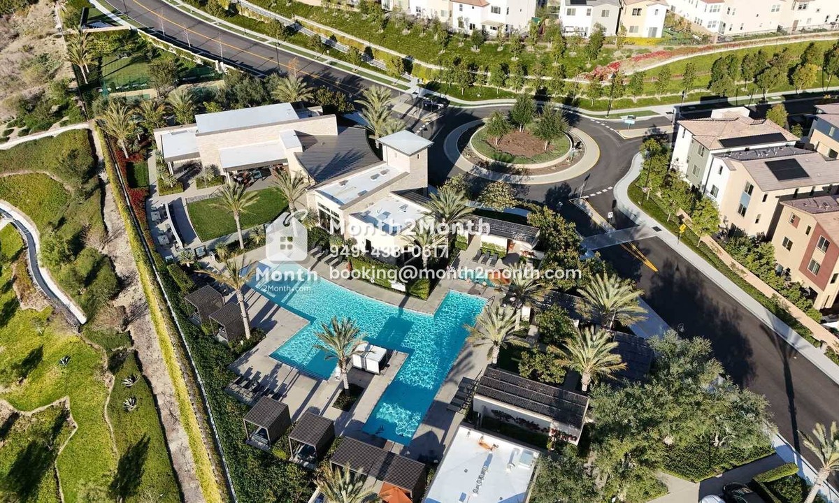 Lake Forest House | Vista Views on Siena #41565