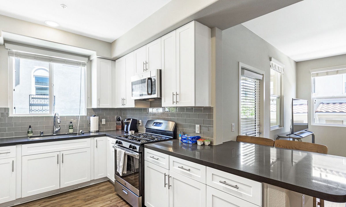 Moreno Valley Apartment | Modern Apartment in Prime Location (ID7929X67)