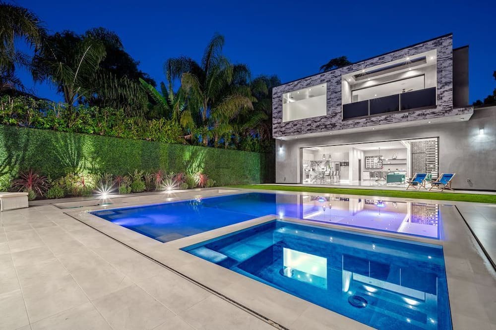 NoHo Arts District Villa | Ultra Luxury Modern Villa