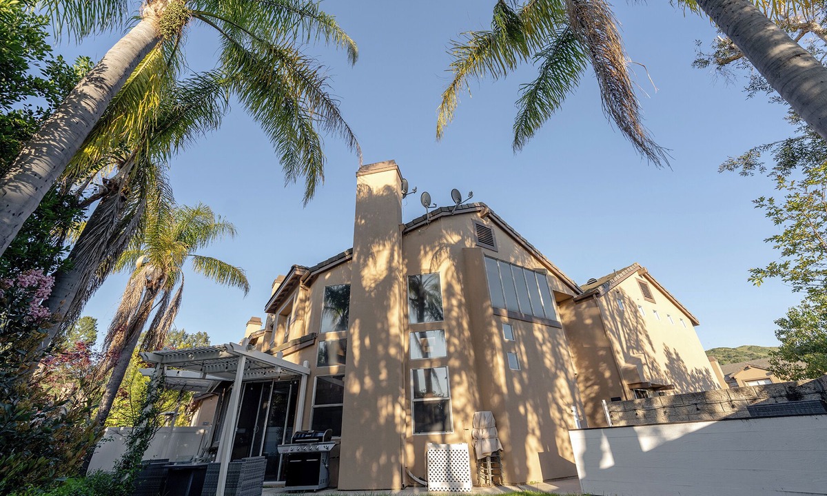 Anaheim Hills House | Luxury 3 BR 3 Bath: Pool, Hot Tub, Disney, Beach, Backyard, Rose Garden, WFH