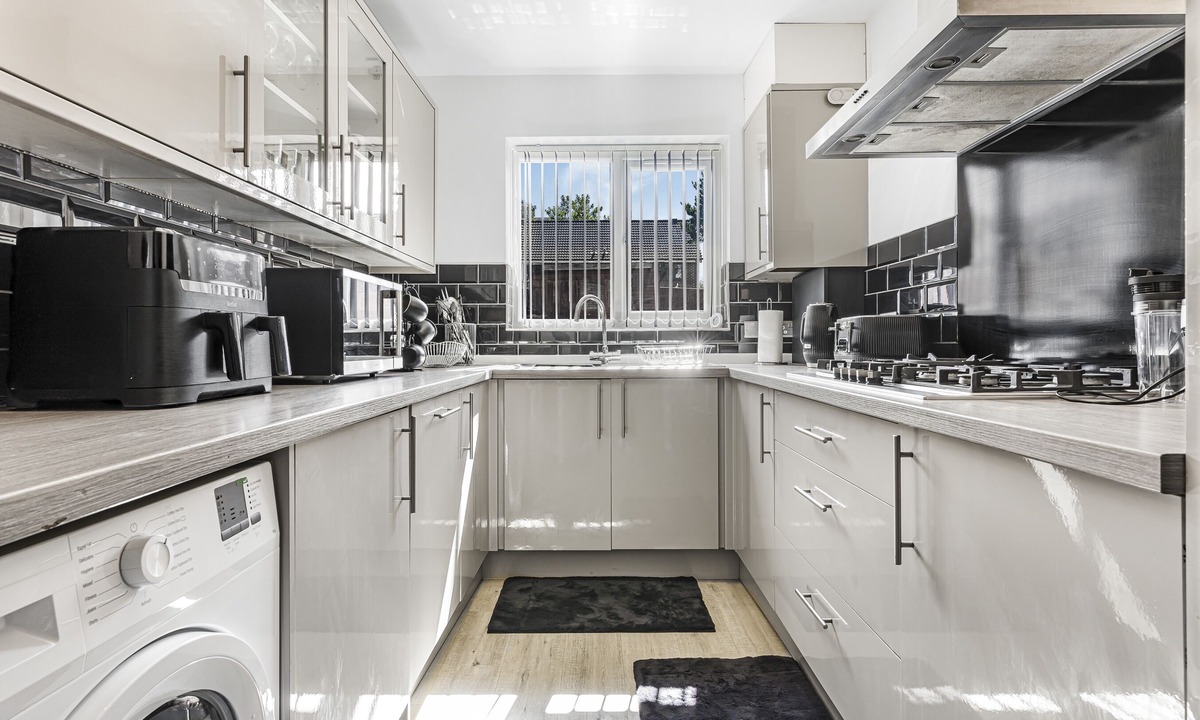 Birmingham House | Autumn House - 4 Bedroom