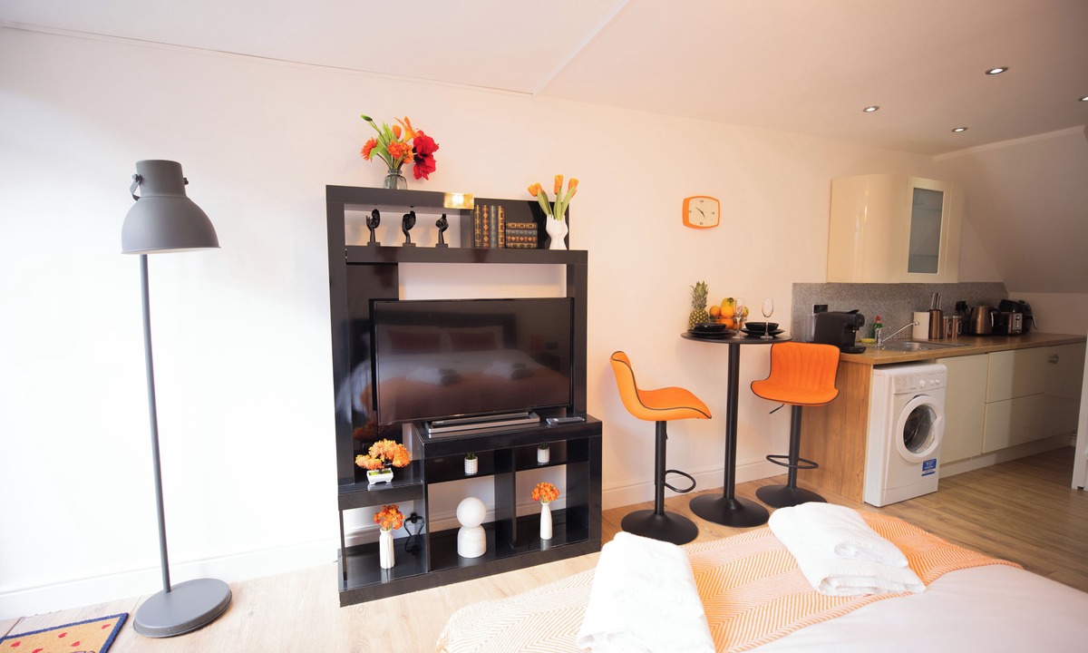 Cathedrals Apartment | Cozy Studio in Central London