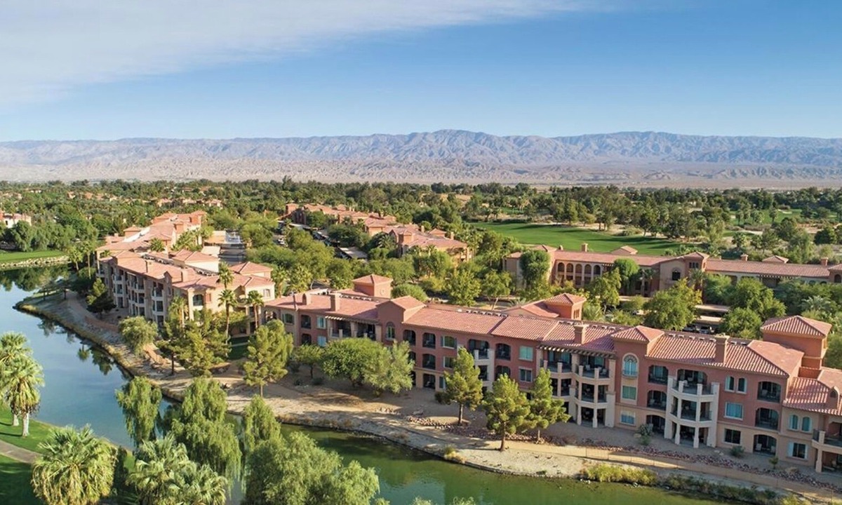 Palm Desert Condo | 2-bedroom condo in marvelous Palm Desert with AC, WiFi, fitness room