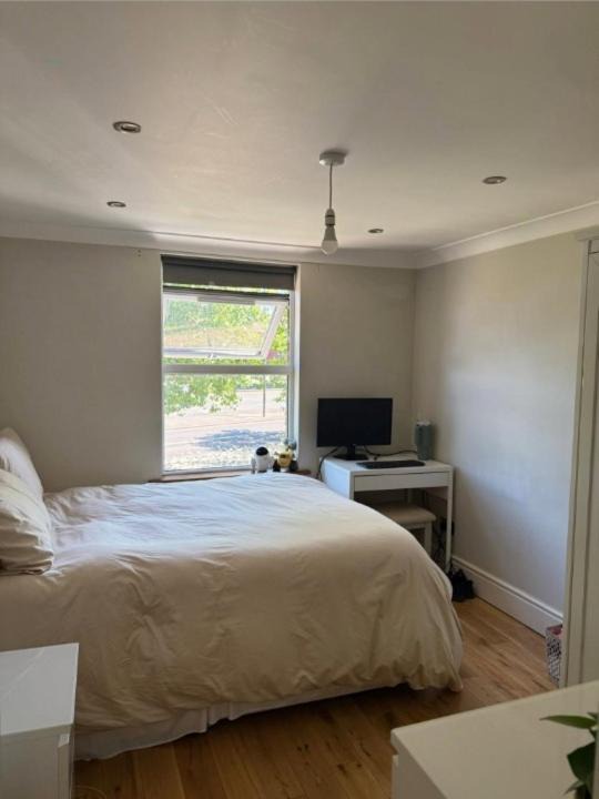 City of Westminster Apartment | Stylish Hyde Park Retreat Walk to Kensington & Oxford St