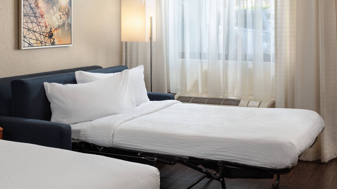 Photo of Bedroom in Anaheim Resort
