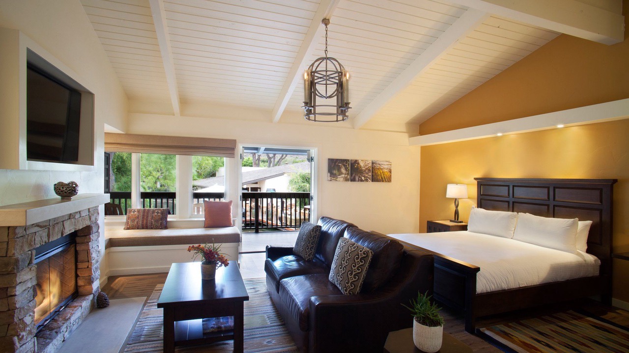 Photo of Livingroom in Quail Lodge