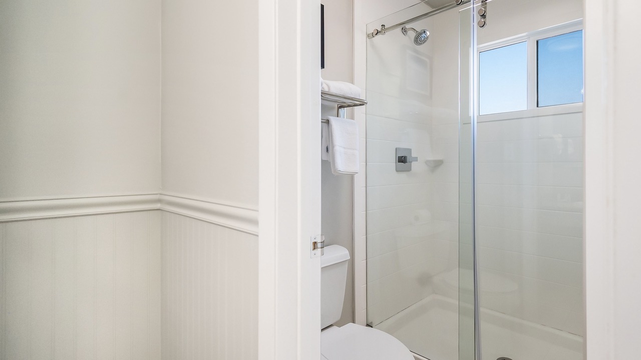 Photo of Bathroom in Lakeside Park